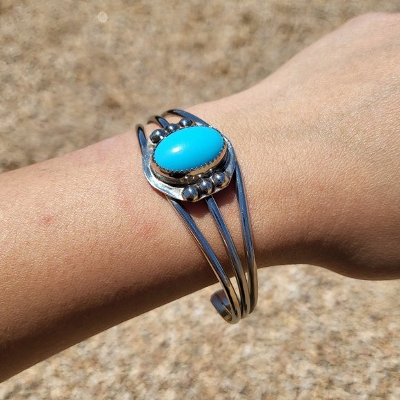 Navajo Silver Plated Oval Sleeping Beauty Turquoise Studded Handmade Bracelet - Picture 5 of 9